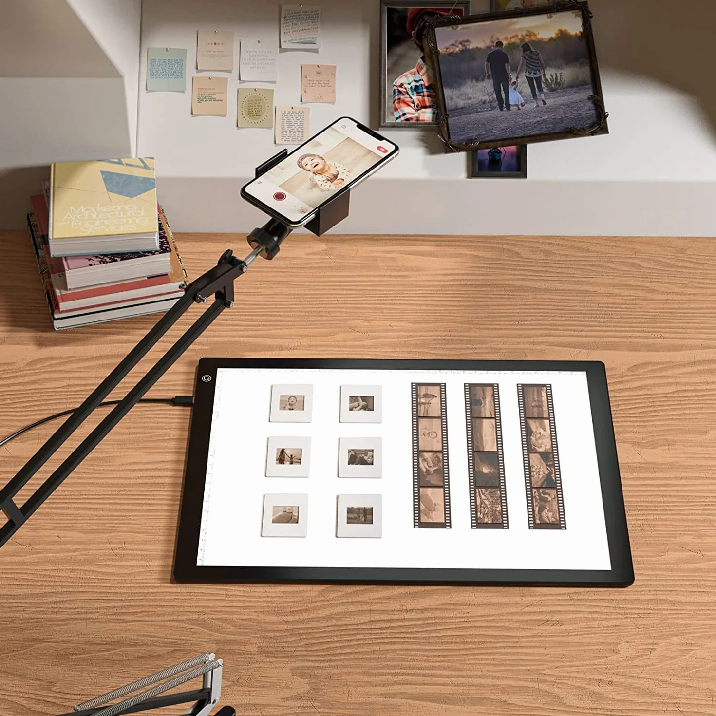 eyesen Scanner de Pellicule Portable Ultra-Mince de Panneau Lumineux LED 12pox 9po| Convertit de Négatifs et Diapositives 35mm en Photos Numériques avec Votre de Smartphone