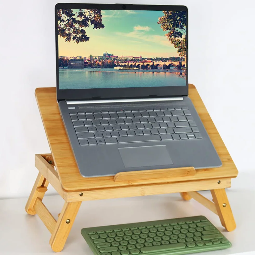 WKWKER Bambou Bureau pour Ordinateur Portable avec Pieds Pliants Surface Inclinable Table De Travail Réglable Ordinateur Portable Stand Bed Plateau pour TV Canapé Étude Ordinateur Ipad Livre(Naturel)