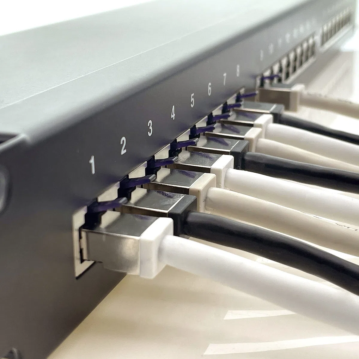1aTTack.de - 0,5 m - Câble réseau CAT6a Superflex Ethernet Gigabit LAN Câble patch RJ45 CAT6 A 10000 Mbit s SFTP PIMF 500 MHz compatible avec CAT6 CAT5 - noir - 10 pièces