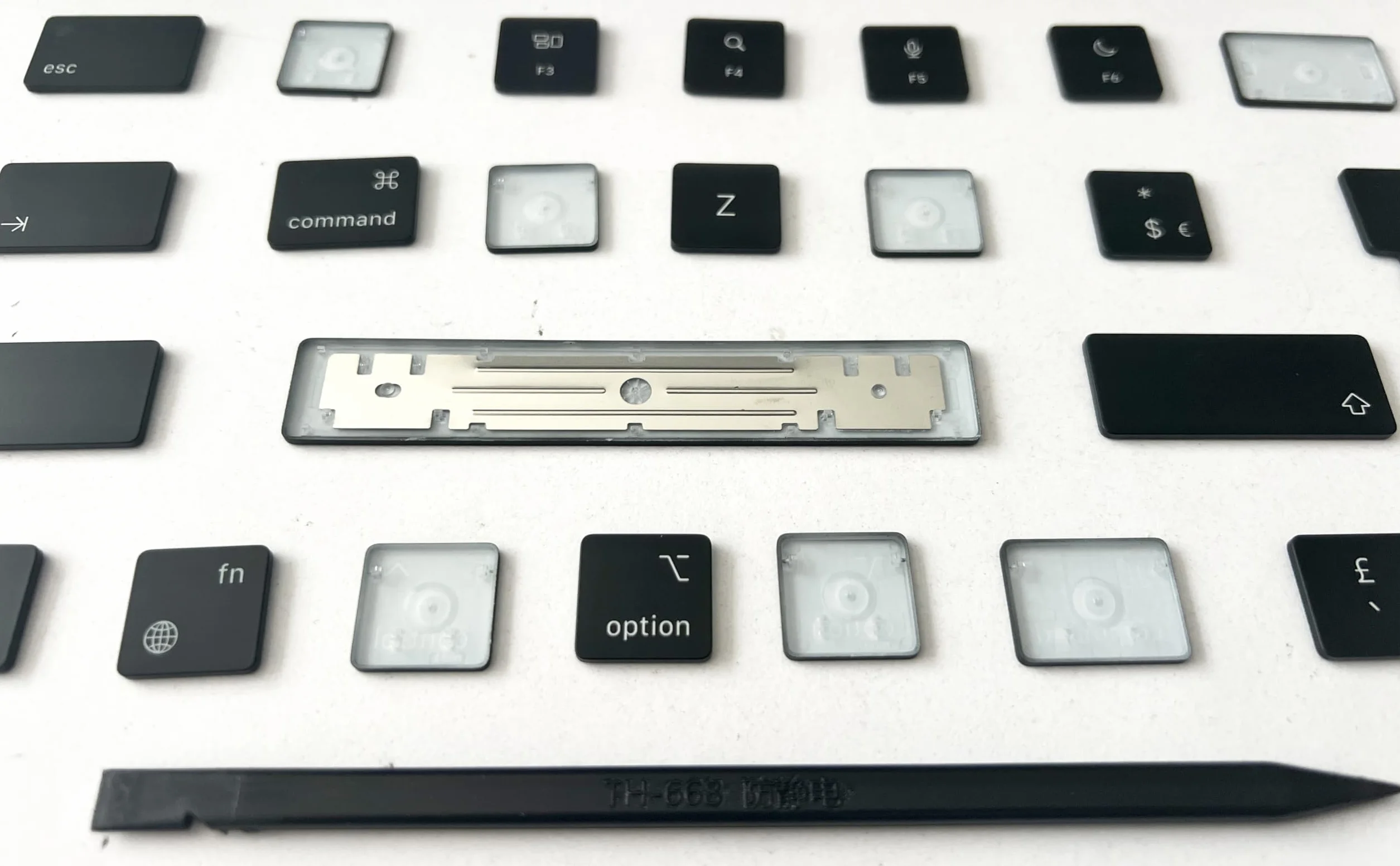 Touches de rechange pour MacBook Pro/Air (M1 M2 M3 M4) 13" 14" 15" 16" A2442 A2485 A2991 A2992 A2779 A2780 A3113 A3185 A3186 A2681 A299 41 A3. 401 A3403 (2021-2025) (noir, Suisse)