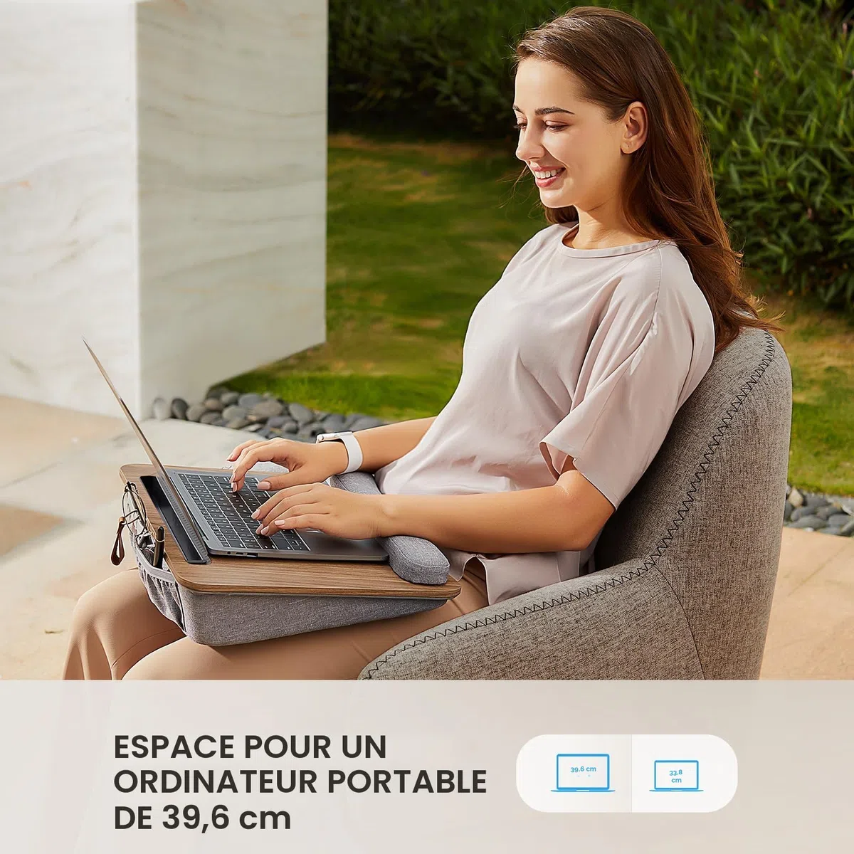 HUANUO Laptop Desk Convient à Un Ordinateur Portable, Bureau Portable avec Coussin d'oreiller, Bande antidérapante et Fonction de Stockage pour Les étudiants de Bureau à Domicile(16,5'×11,8')